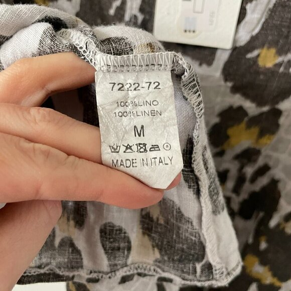 Talia Benson Animal Print Button Front 3/4 Sleeve Blouse Gray Black Medium NEW - Picture 9 of 9